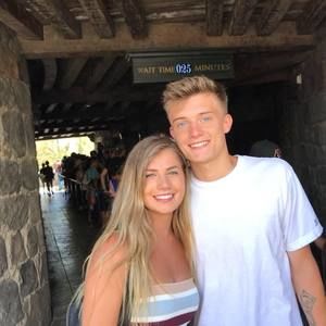 Meet your Posher, Maddie